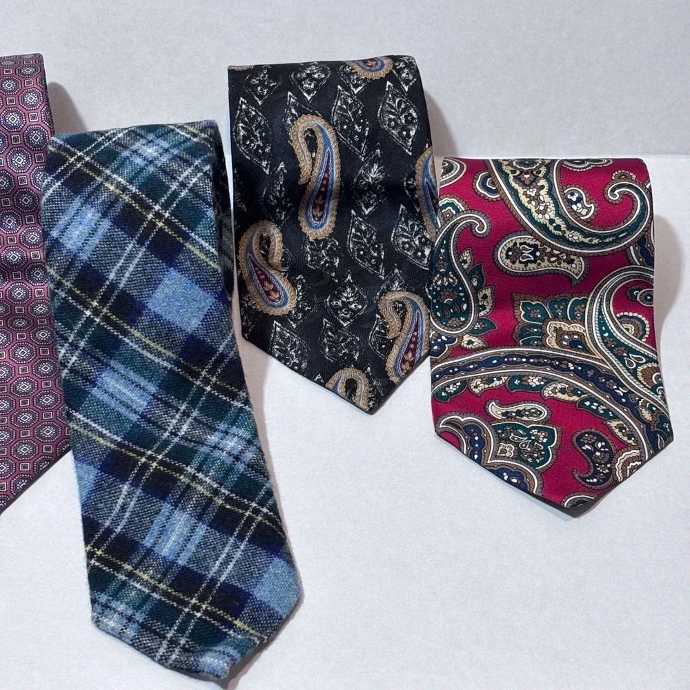 Men's Vintage & Modern Necktie Lot of 9 Ties Novelty Prints Designer Brands‎